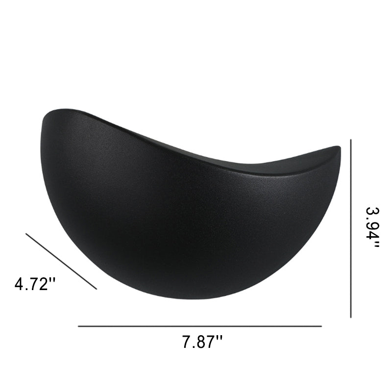 Minimalist Semi-Circular LED Wall Light in Aluminium