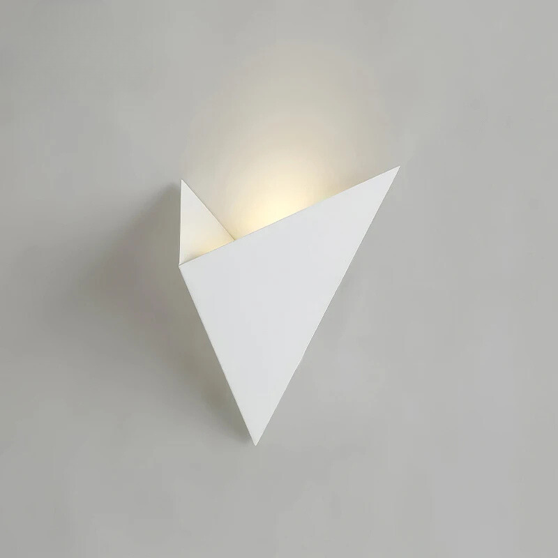 TriangleLight - Minimalist LED Wall Lamp 3W | Indoor Lighting