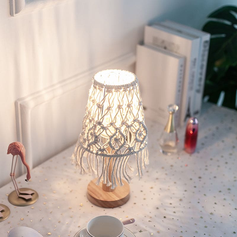 FeatherGlow - Wide Globe Table Lamp with Feather Shade