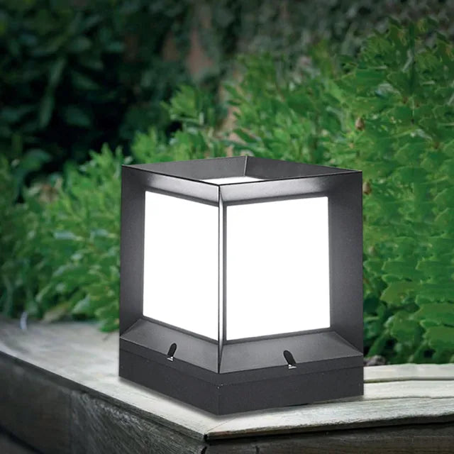 CubeLux - Modern Standing Lamp