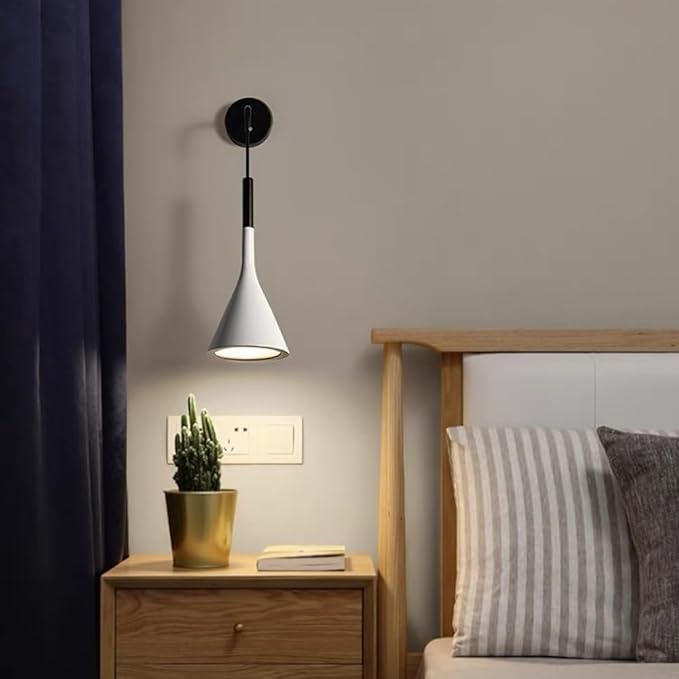 FloralElegance – Nordic Orchid Wall Lamp
