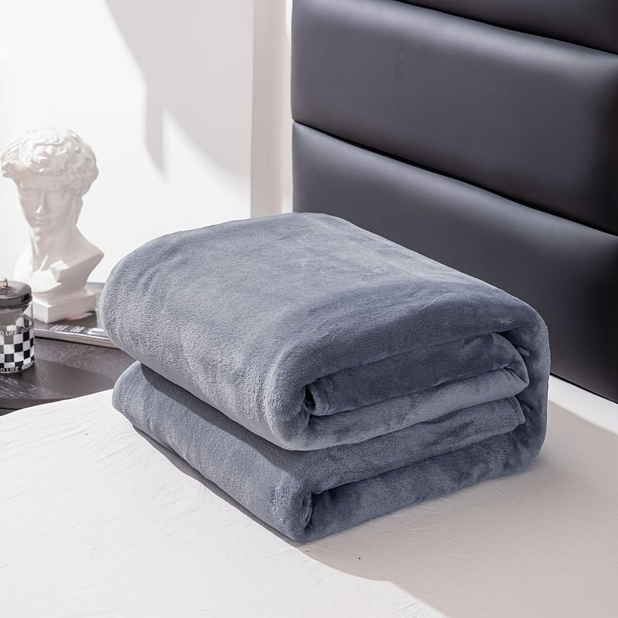 Flannel Blanket – Soft & Warm Blanket for Sofa, Bed, Office & Travel – Suitable for All Seasons