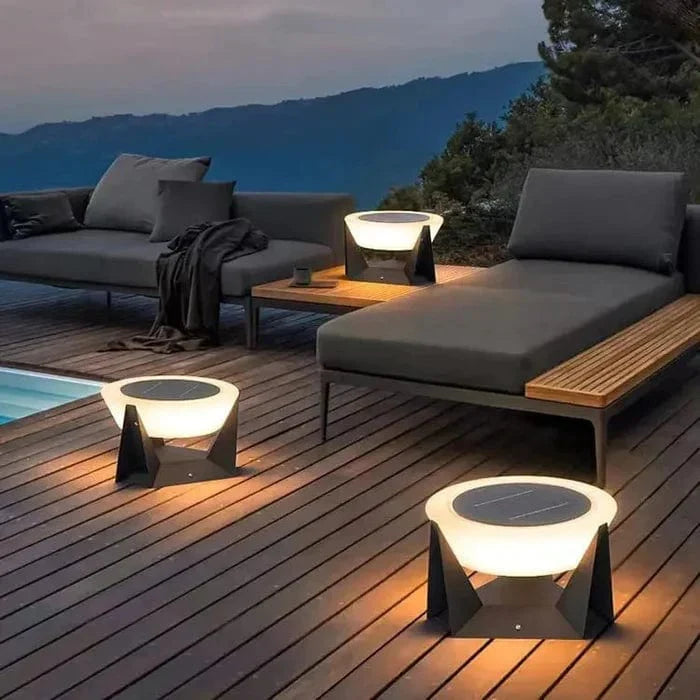 Landing Outdoor Solar Lamp