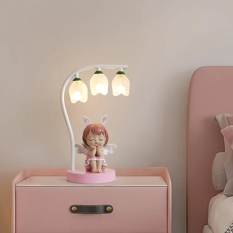 BlossomGlow – Cute Children's Room Table Lamp with LED and Floral Design