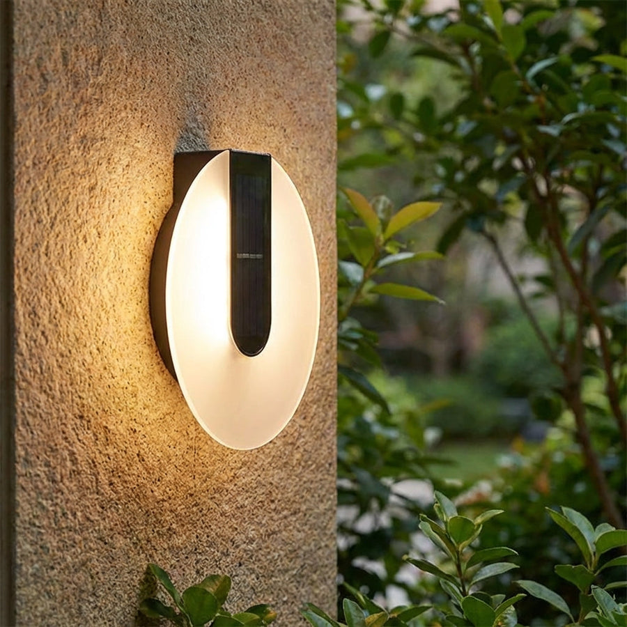 Round Outdoor LED Wall Light – Black, IP65