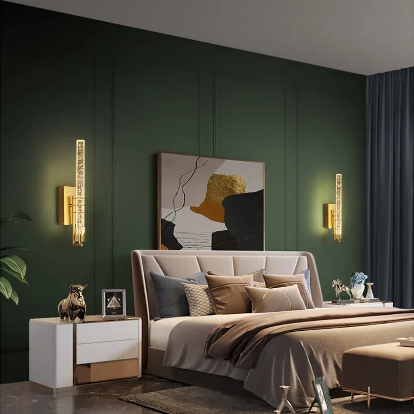 CrystalGold - Elegant LED Wall Lamp in Gold with Crystals for Living Room and Bedroom