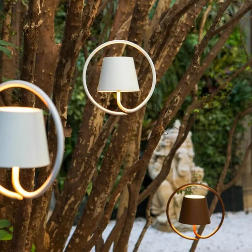 LightWave - Elegant Hanging Light for a Modern Interior