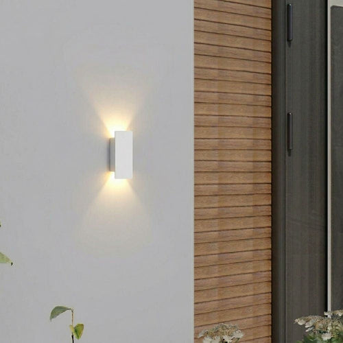 Modern Outdoor LED Wall Light – Garden & Terrace