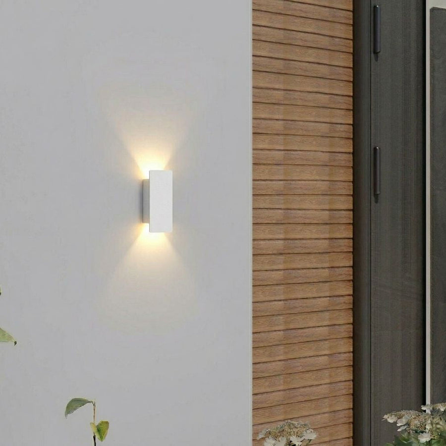 Modern Outdoor LED Wall Light – Garden & Terrace
