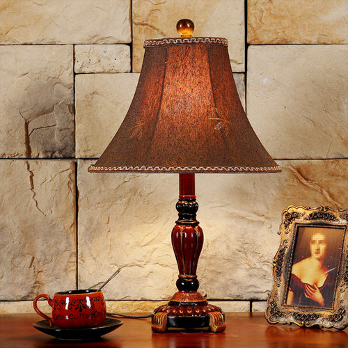 HomeLuxe - Add Elegance and Atmosphere with the HomeLuxe Lamp