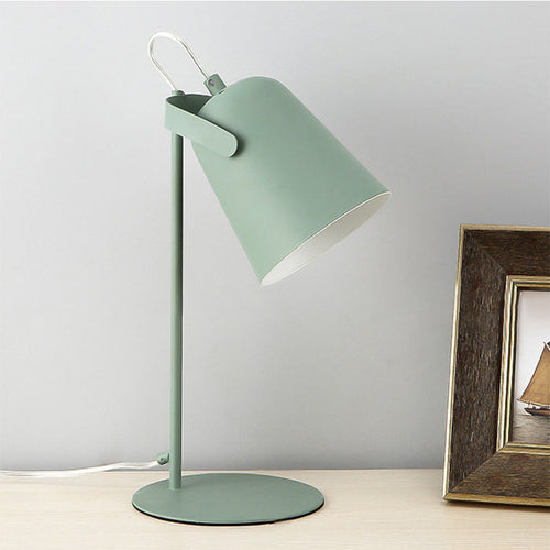 Nordic Style Desk Lamp - Metal Rotatable Desk Lamp with Plug-in for Bedroom