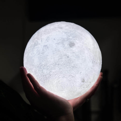LunarGlow - Wireless Moon Lamp with 3D Detail