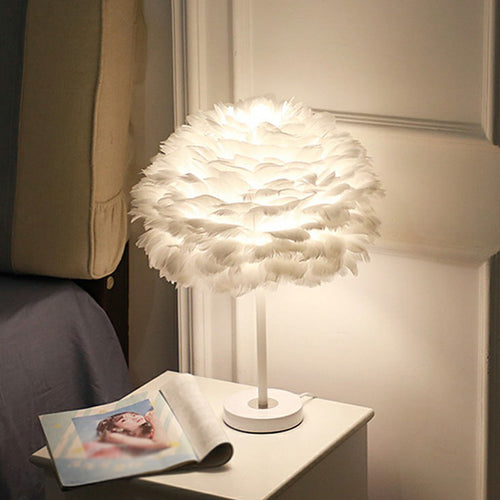 Layered Flower Feather Table Lamp - Modern Bedroom Lamp for Girls