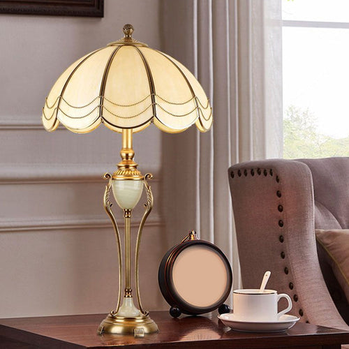 Traditional Bronze Table Lamp - Classic Design with Scalloped Shade
