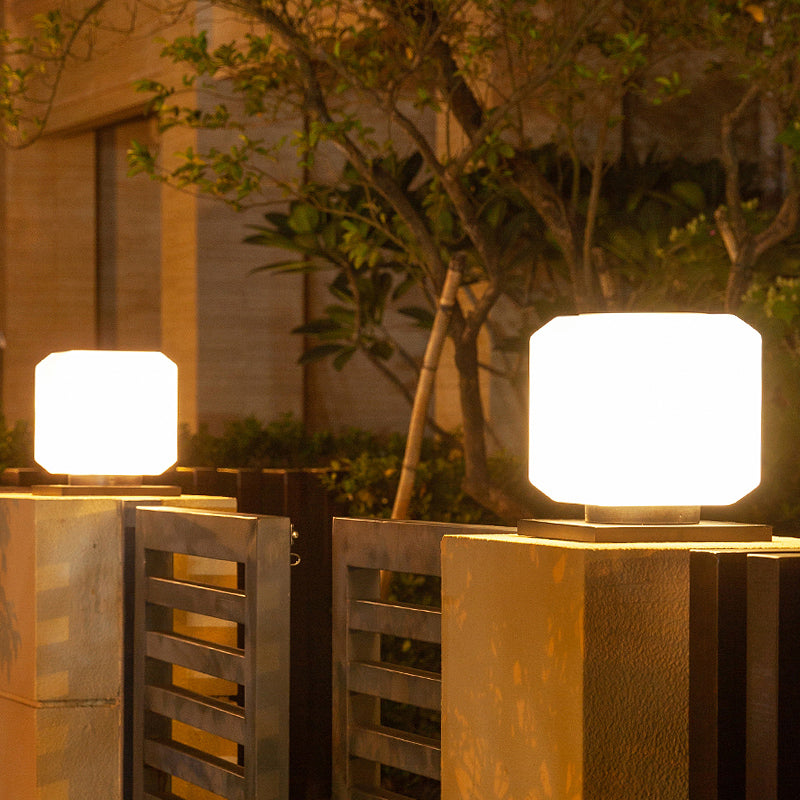 Acrylic Cube-Shaped Street Lamp - White Solar LED Post Lamp for the Garden