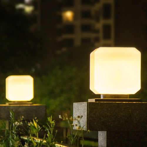 Acrylic Cube-Shaped Street Lamp - White Solar LED Post Lamp for the Garden