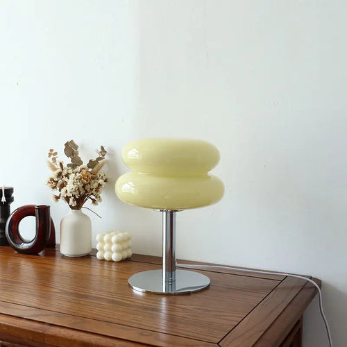 ItaliaModern - Elegant Bauhaus Table Lamp for Contemporary Living