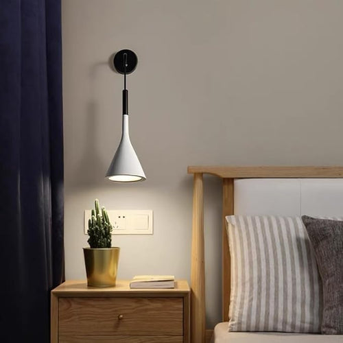 FloralElegance – Nordic Orchid Wall Lamp