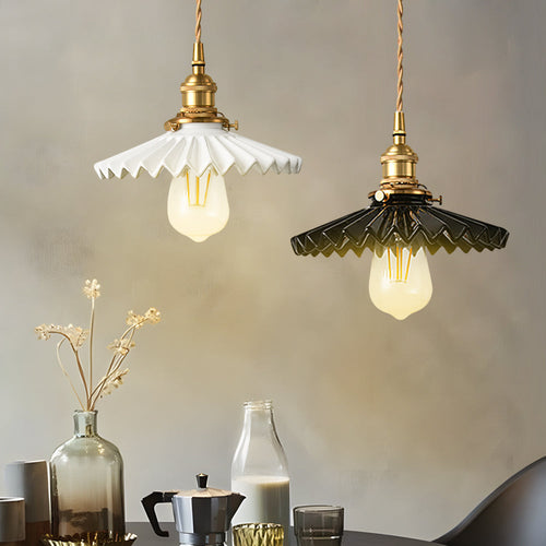 PleatCeramic - Vintage Pendant Light with Pleated Design and Brass Base