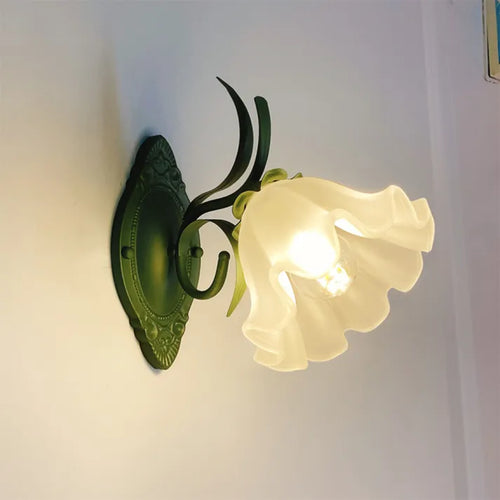 LilyGlow – Wall Lamp with Floral Design