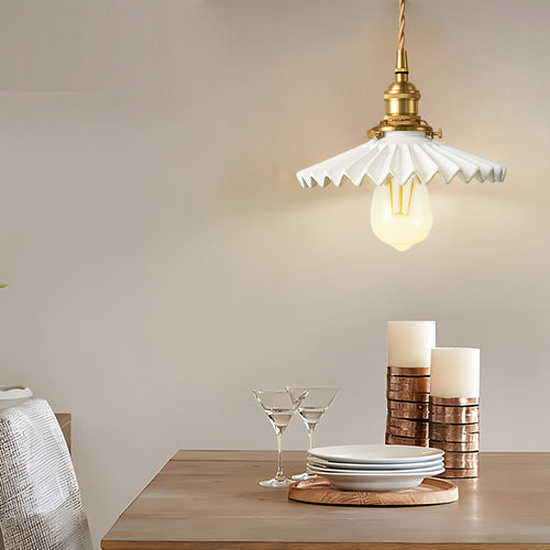 PleatCeramic - Vintage Pendant Light with Pleated Design and Brass Base