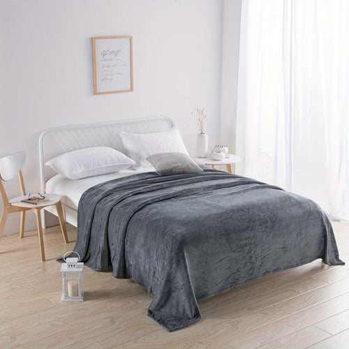 Flannel Blanket – Soft & Warm Blanket for Sofa, Bed, Office & Travel – Suitable for All Seasons