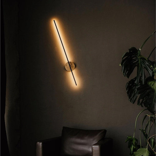 LightOak - Modern Wooden LED Wall Lamp for Ambient Lighting