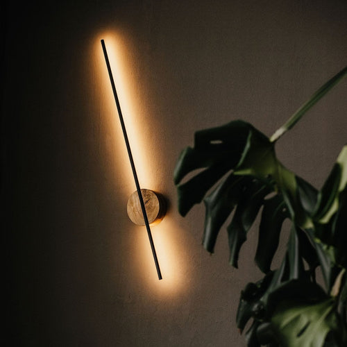 LightOak - Modern Wooden LED Wall Lamp for Ambient Lighting