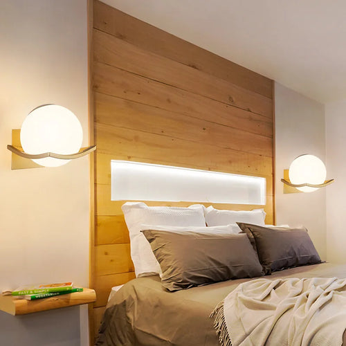 LuxeLight - Modern Milk Glass LED Wall Lamp – Dimmable and Energy-Efficient