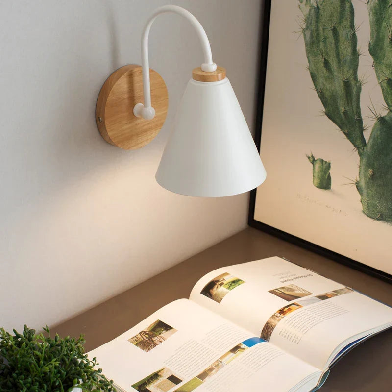 OakShine – Wooden Wall Lamp with Warm Light