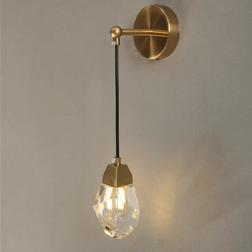 CrystalGlow - Modern Crystal Wall Lamp in Minimalist Design