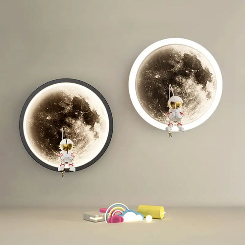 LunaGlow - Astronaut LED Wall Light