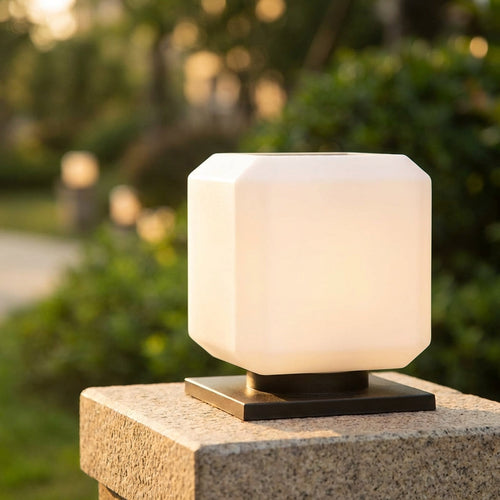 Solar Outdoor Lamp – Minimalist Scandinavian Design, Metal