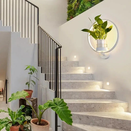 LumiPlanta - LED Wall Lamp with Plant Holder – Stylish Lighting for a Green Ambiance