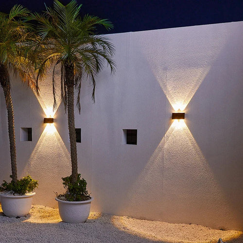 SunBreeze - Solar Balcony Lighting
