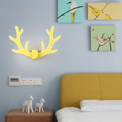 CheerGlow – Colorful Antler LED Wall Lamp for Children's Room