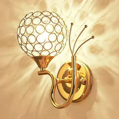 CrystalLuxe - Elegant Crystal Wall Lamp with LED Lighting – Glamorous Wall Lighting