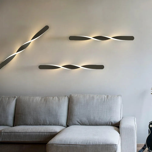 CurveLux - Modern LED Wall Lamp in Curved Design Dimmable Lighting