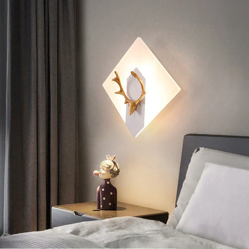 AntlerGlow - Modern LED Wall Lamp with Antler Design – Decorative Lighting