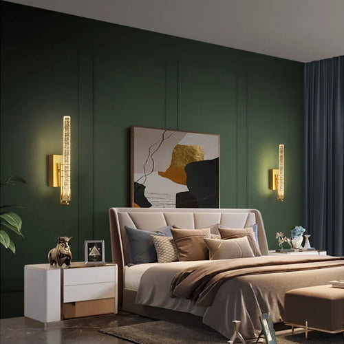 CrystalGold - Elegant LED Wall Lamp in Gold with Crystals for Living Room and Bedroom