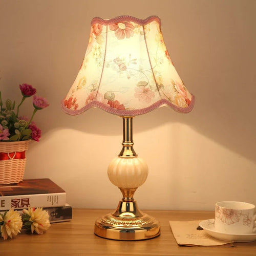 NordicRetro – Vintage Table Lamp with Timeless Design