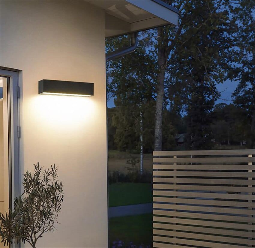 Modern LED Bar Wall Light – Aluminium, Professional Grade