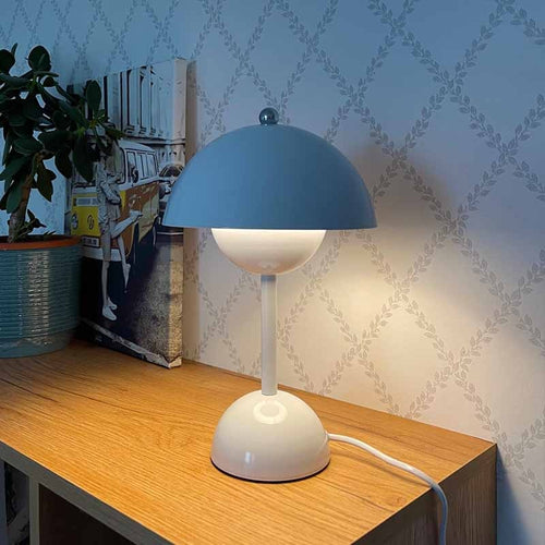 Bud LED Table Lamp - Modern Decoration