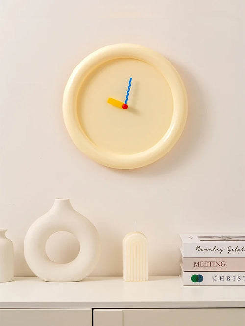 EpeiusHome – Memphis Wall Clock for Stylish Interiors