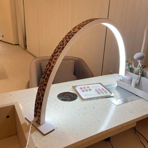 LunaGlow – LED Beauty Lamp for Eyelash Extensions & Makeup | Dimmable Precision Lighting