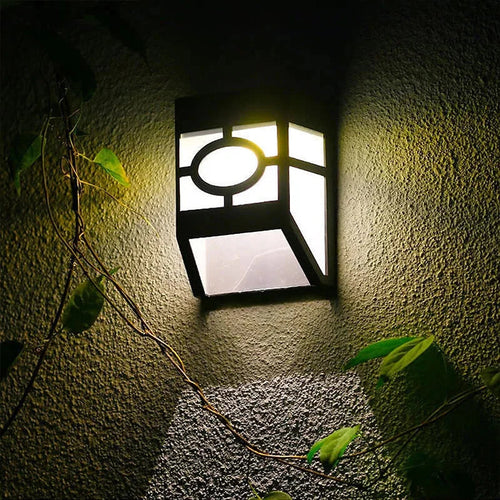 Solar Garden Wall Light LED – IP44, Auto On, White Light