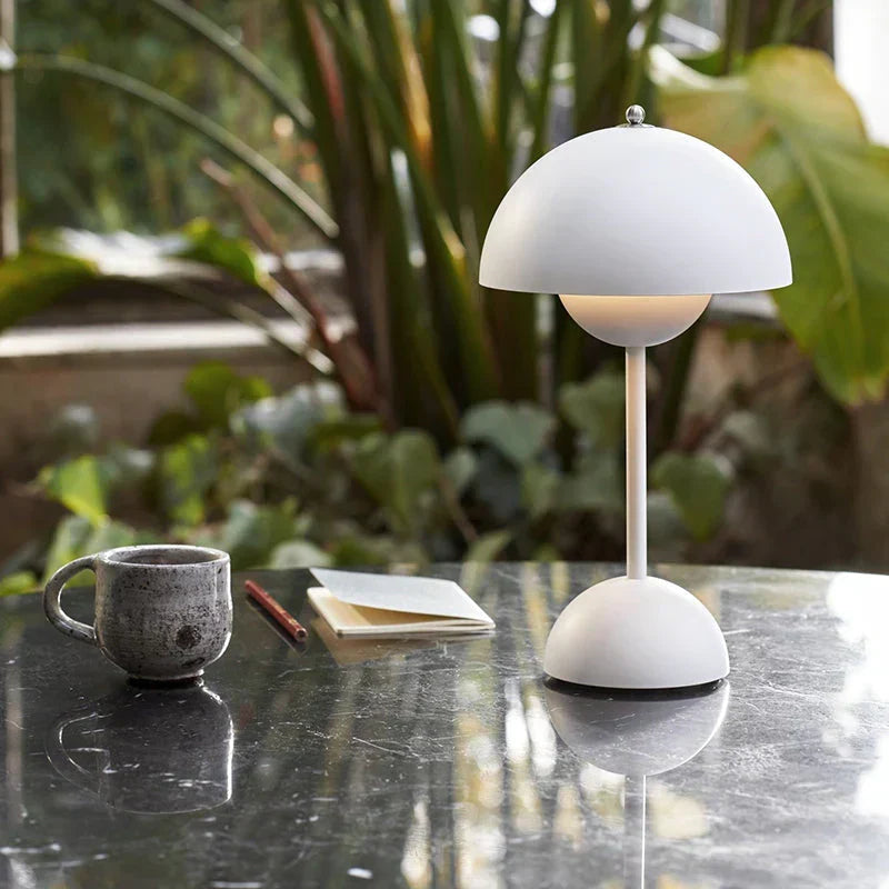 SolarFlare - LED Table Lamp for an Atmospheric Interior