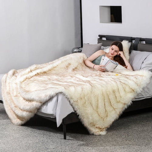 Arctic Fox Faux Fur Blanket