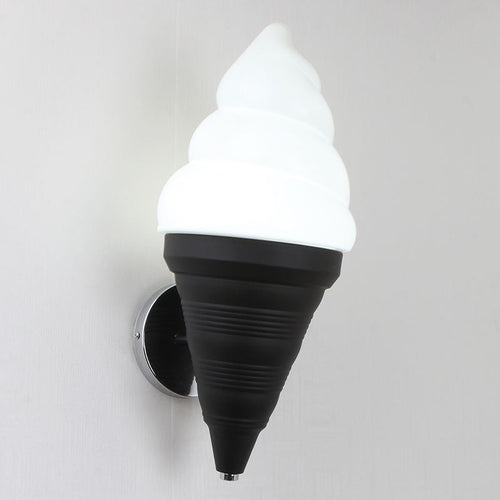 ArcticGlow – Modern LED Wall Lamp