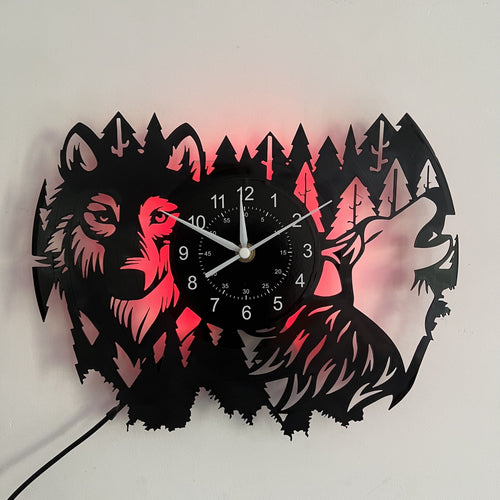 Vinyl Record Wolf Theme Wall Clock – Silent Clock for Living Room & Bedroom Décor